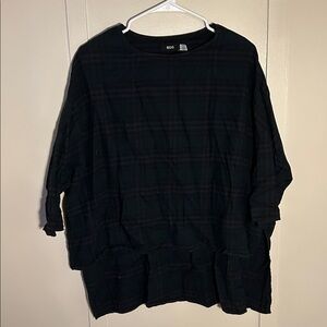 BDG Urban Outfitters Dark Plaid Top W/ Assymetrictal Hemline